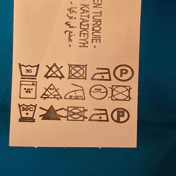 NWT. Zara Turquoise Gold Button High-Waisted Shorts. Size XS, S, M, L. - Picture 10 of 10